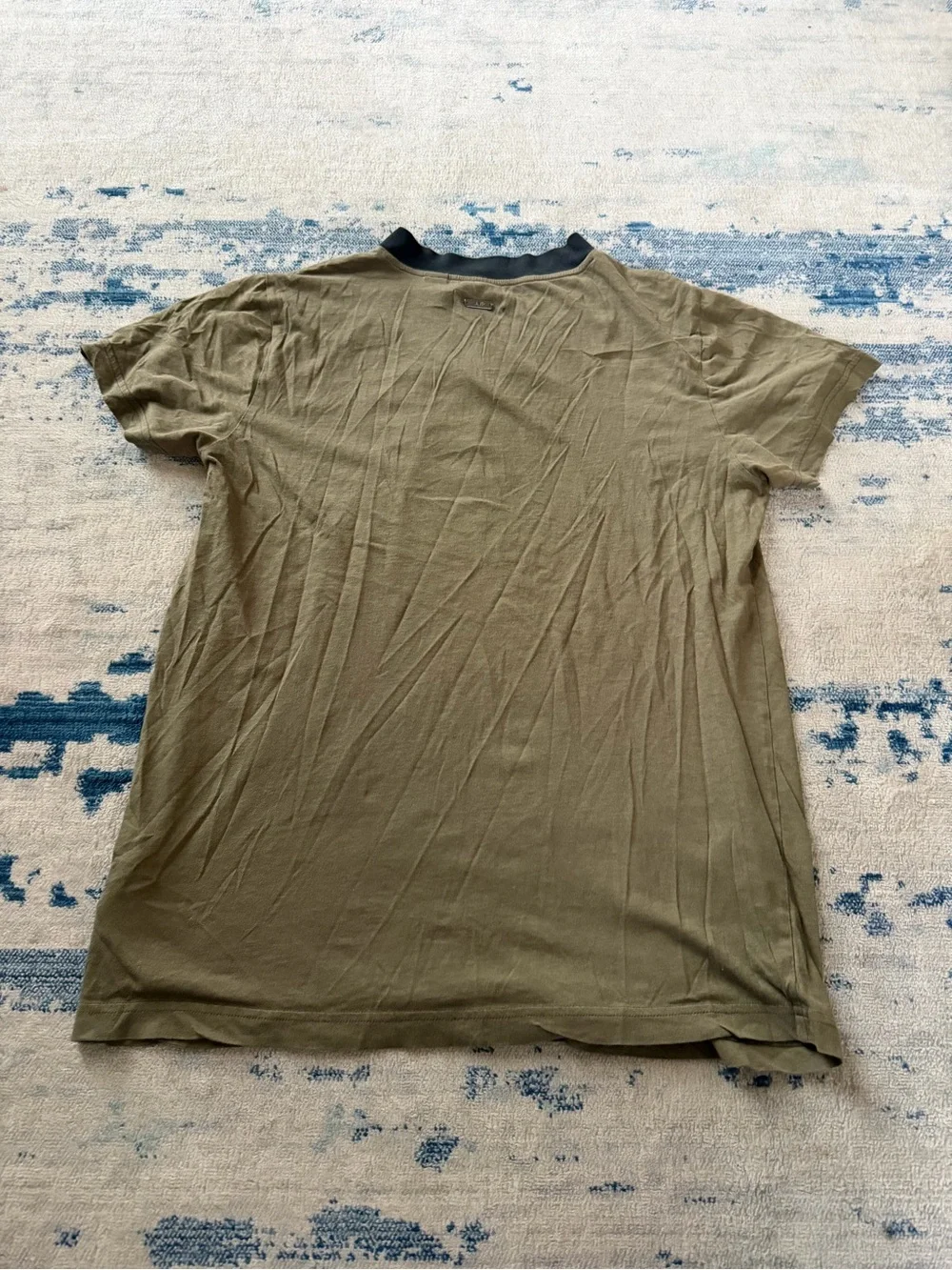 Adidas Slvr Men’s Vneck Tshirt Medium